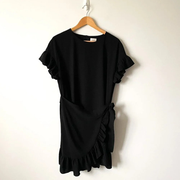 Aritzia Wilfred Ninette  Ruffle Drape Dress Black Size Medium - Picture 4 of 10